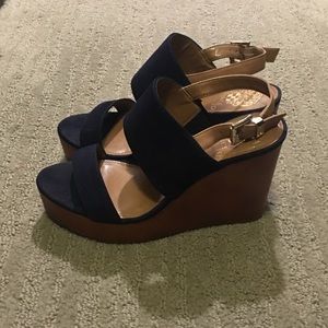 Vince Camuto Navy Suede Wedge w/ Wood Heel! Sz 6